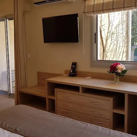 Lou Paradou Hotel 3*